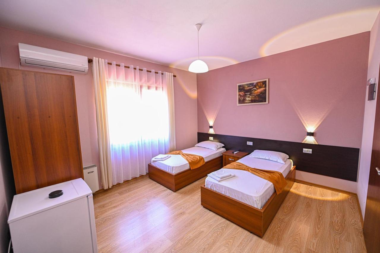 Hotel Epoka Σκόδρα Εξωτερικό φωτογραφία
